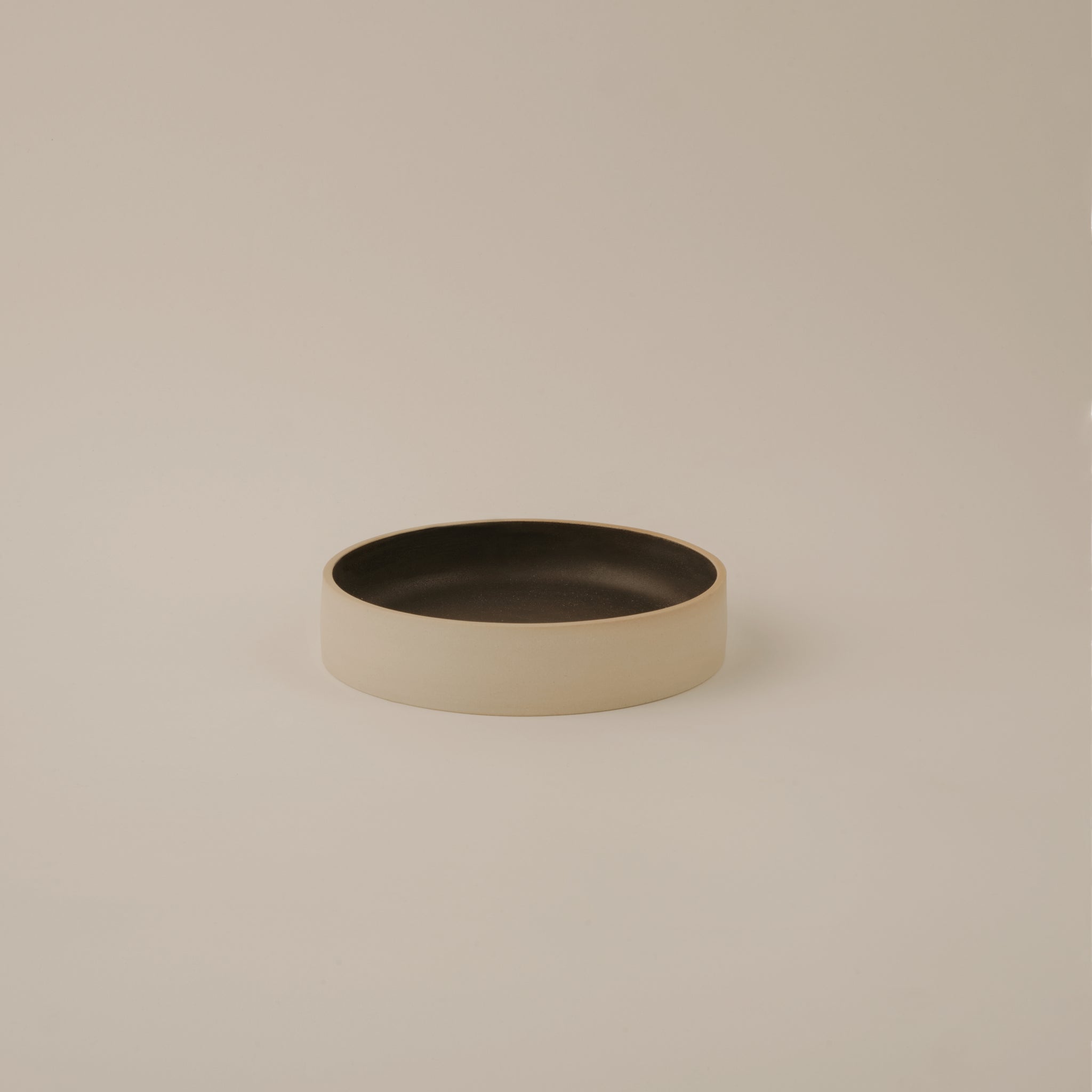 handgemachte Tapas Schale aus Keramik Keramikstudio claï studio ceramic atelier Berlin Prenzlauer Berg
